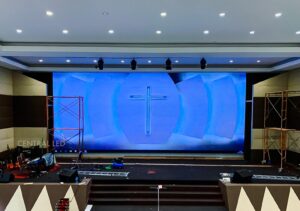 Fix Instalasi Videotron Indoor P4 | uk 1184 x 496 | 3840 Hz High Refresh Rate | frame rate 60 fps | Pemasangan di Gereja GKY Tangerang