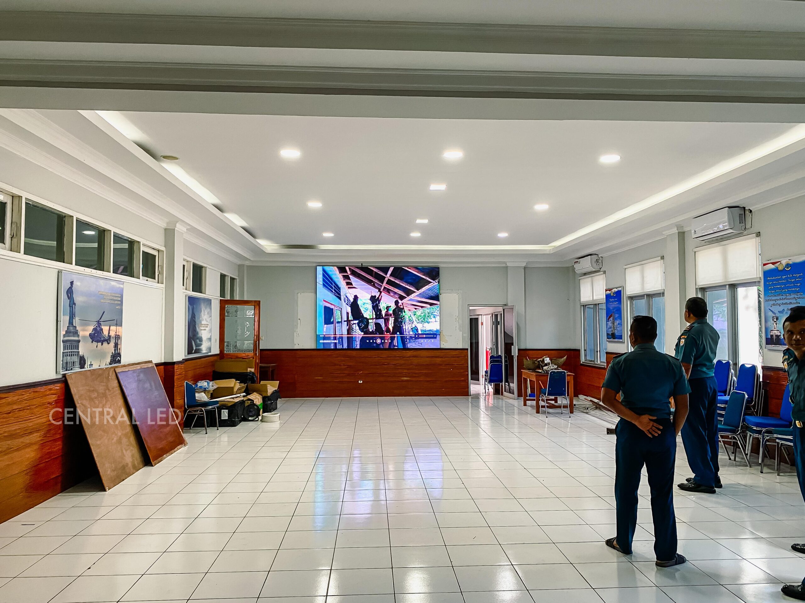 Fix Instalasi Videotron Indoor P4 | uk 288x 160 | 3840 Hz High Refresh Rate | frame rate 60 fps | Pemasangan di TNI Angkatan Laut Kupang