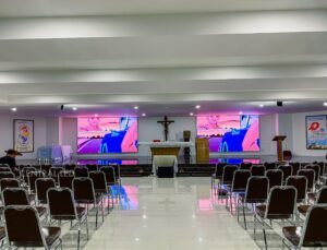 Instalasi Videotron Indoor di Gereja Gading Serpong