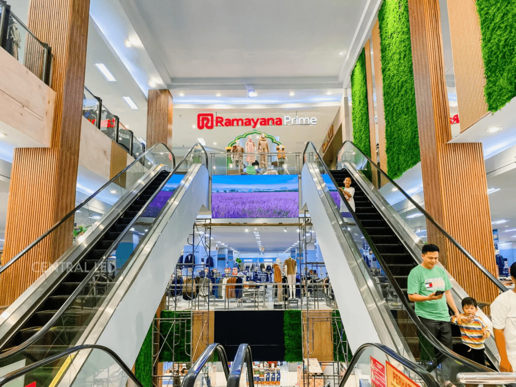 Project Videotron Indoor di Ramayana Garut oleh Central LED