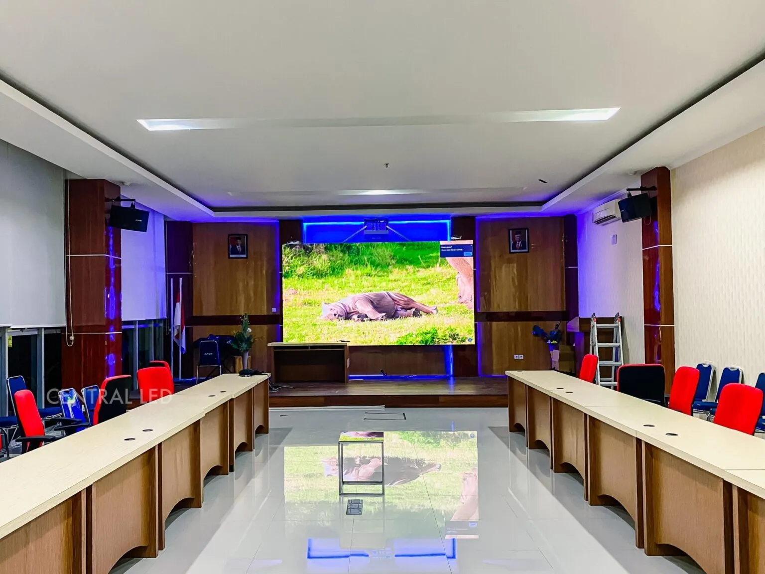 Proyek P2.5 Indoor Videotron Manado