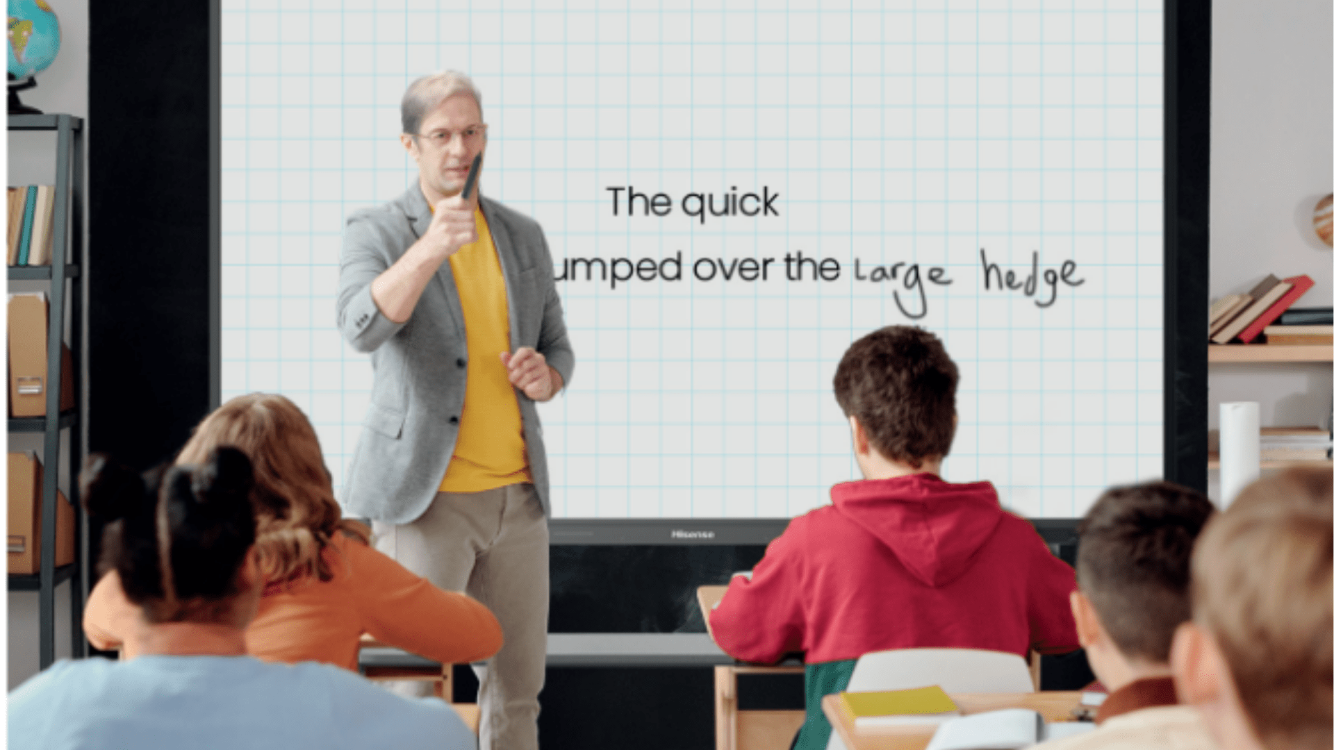 Golden Elegant Minimalist Jewelry Product Catalog Presentation (10)