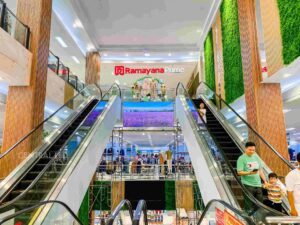 Instalasi Videotron Indoor di Ramayana Garut