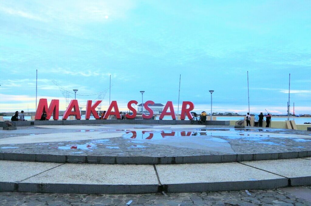 Makassar_Sulawesi_Pantai_Losari