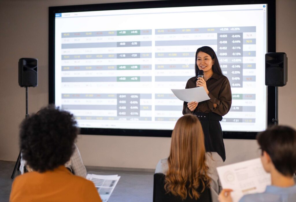 Manfaat Interactive Meeting Displays dan Cara Memilihnya