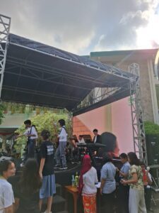Instalasi Videotron Santa Therisia High School