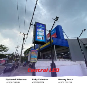 foto-proyek-fix-instalasi-videotron-di-blibli-bandung